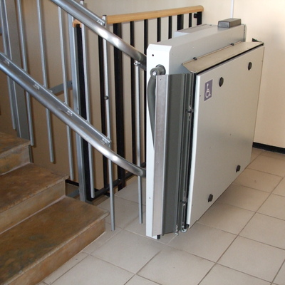 Наклонное (лестничное) подъёмное устройство с платформой БК 320, стандартное исполнение
