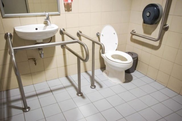 Оборудование ванной для инвалидов